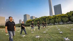 足不出户沉浸式体验！无人机秀直播带你领略科技与艺术交融之美